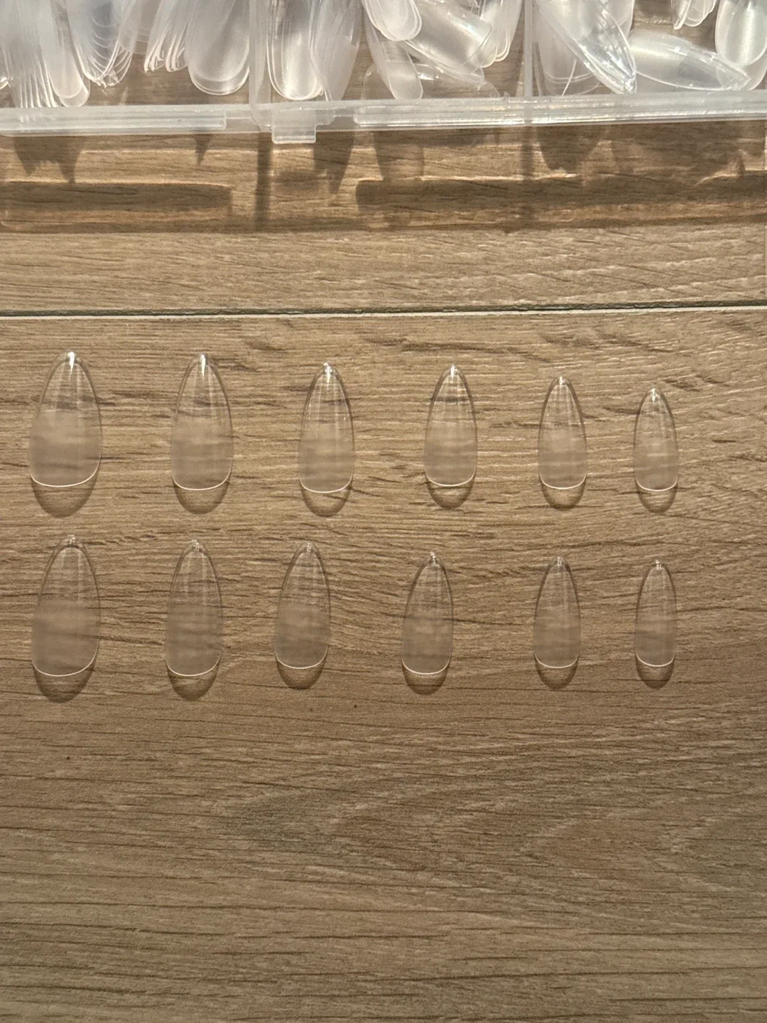 600pcs Extra Long Full Cover Nail Tips with Glue image indicator(4)