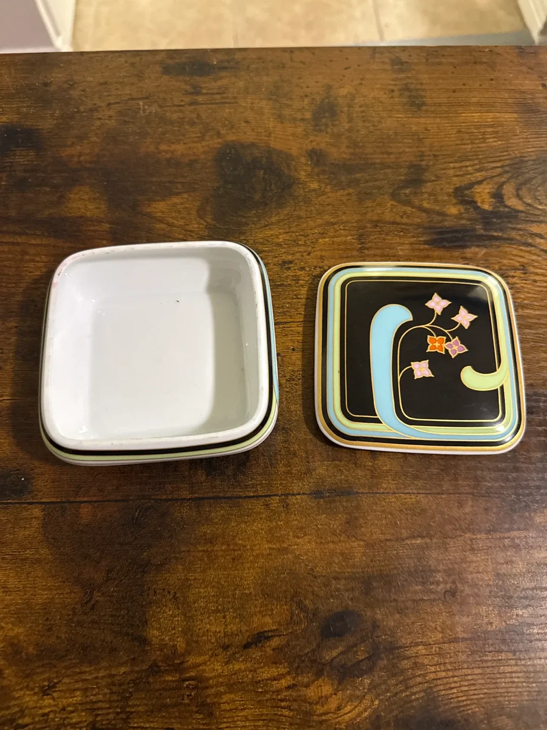 Villeroy & Boch Heinrich Luxor Trinket Box image indicator(2)