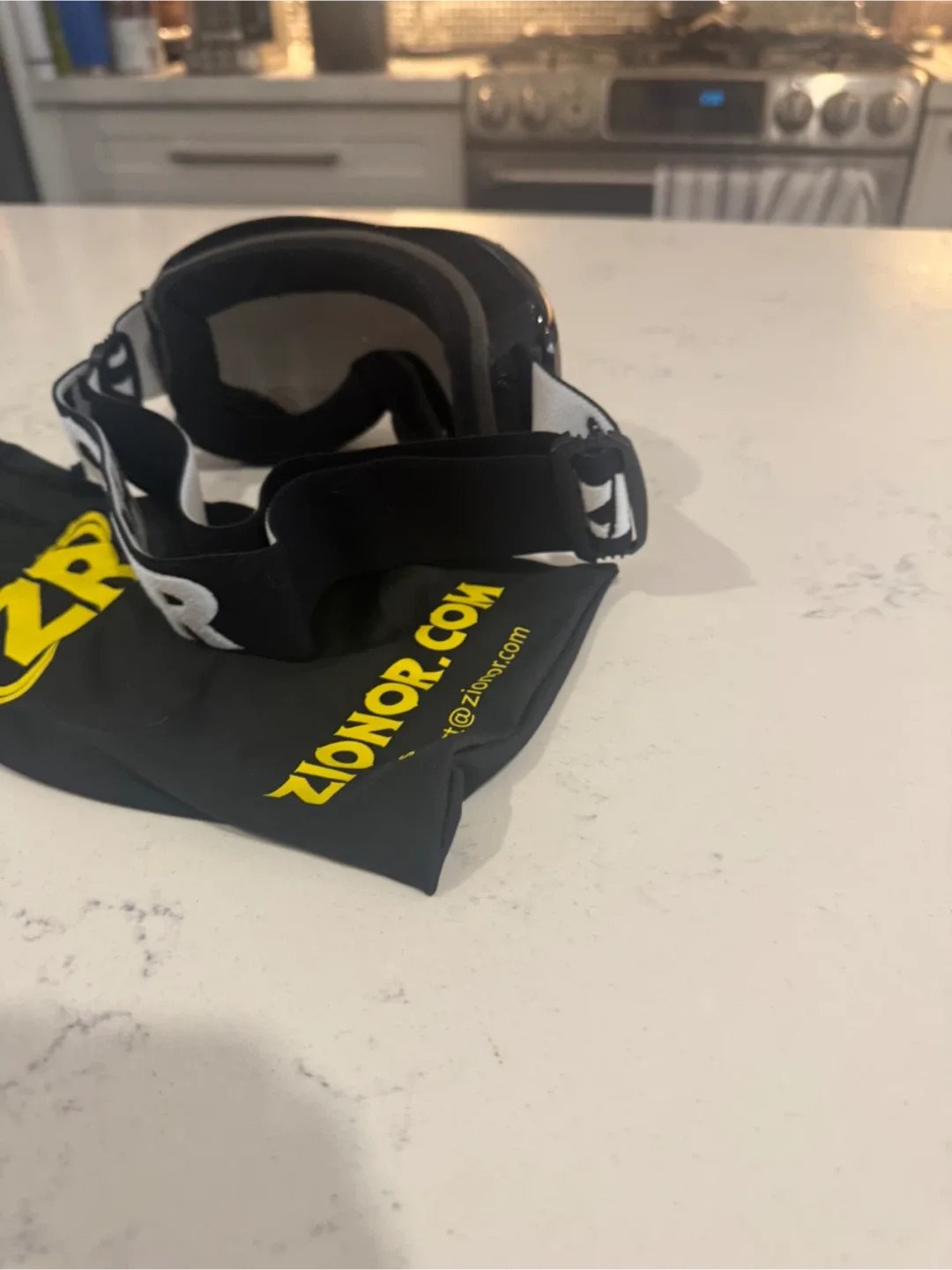 Zionor Ski/Snowboard Goggles with Bag image indicator(2)