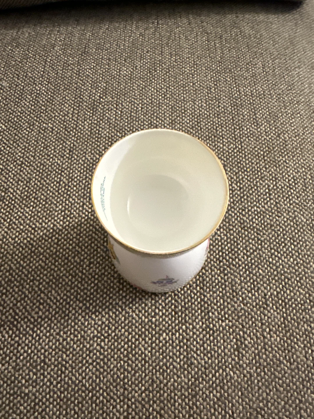 Vintage Egg Cup with Floral Design - photo 4