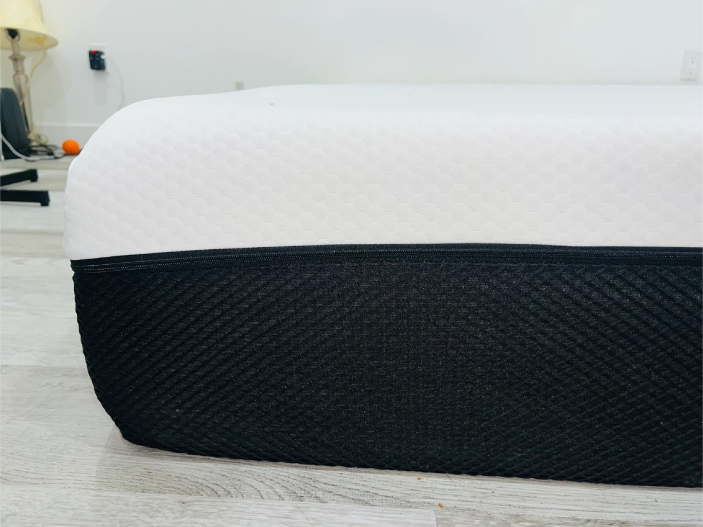 Super king size White Mattress 12inch height - photo 3