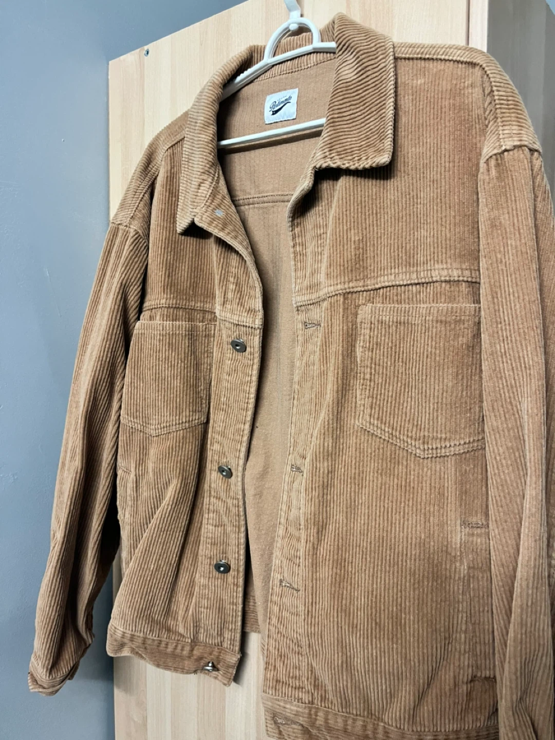 JACKETS + KNITWEAR