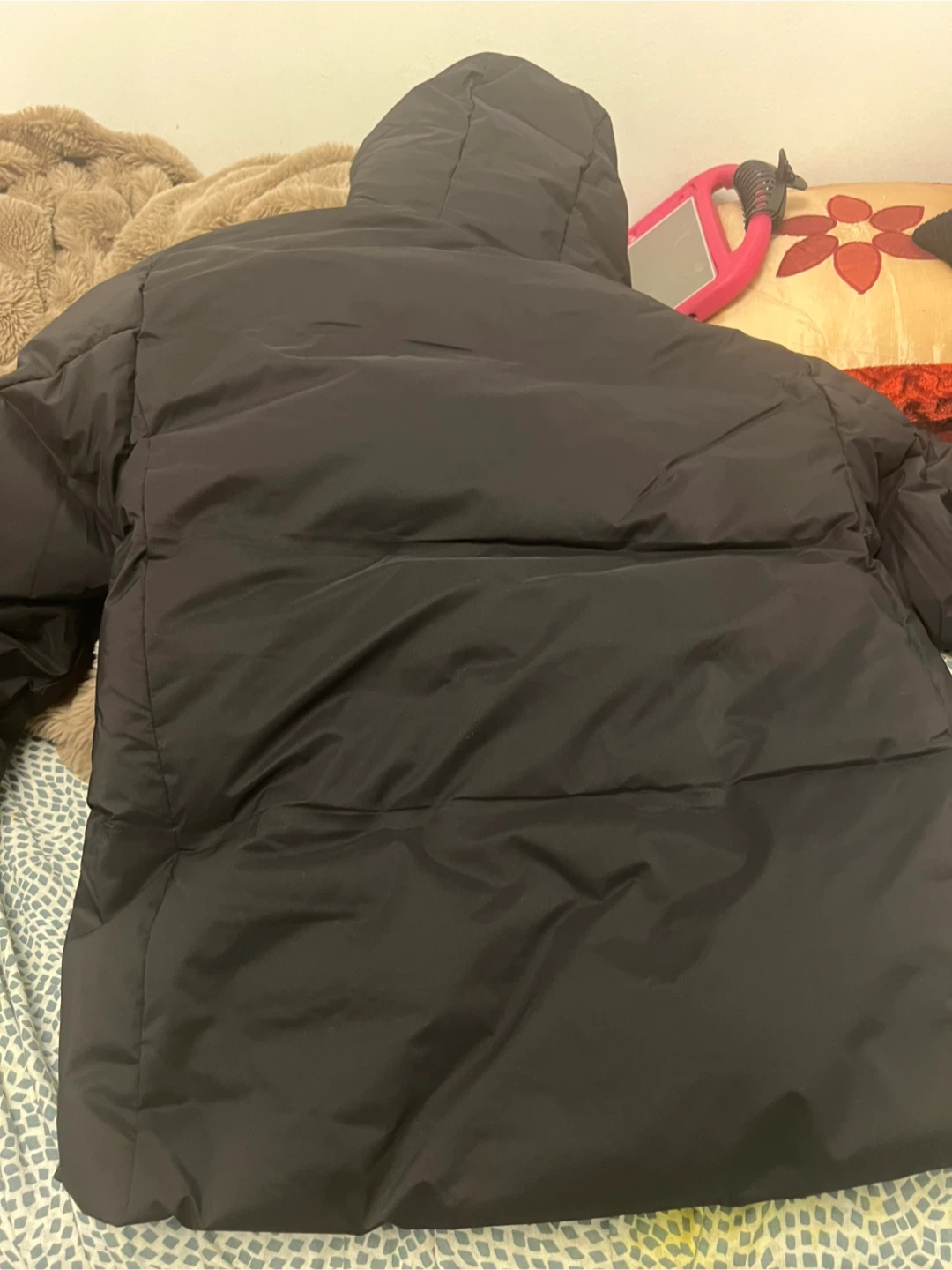 Uniqlo XL Black Puffer Jacket - photo 3