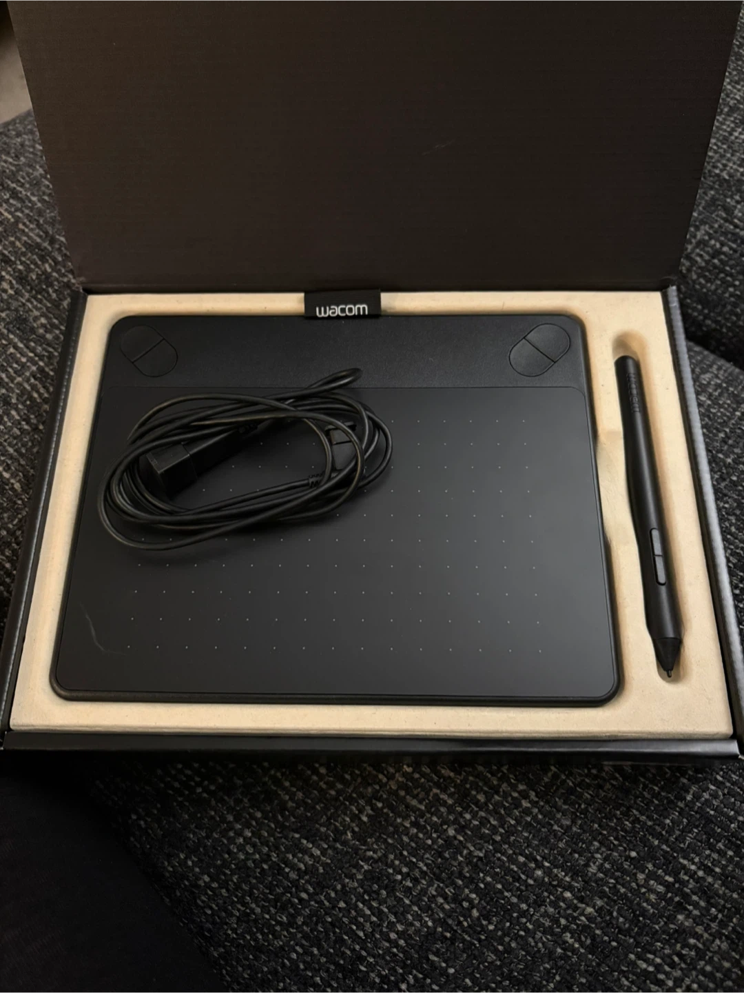 Wacom Intuos Art Creative Pen & Touch Tablet - photo 2
