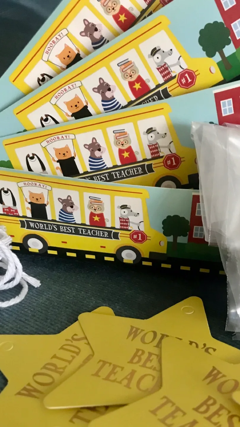 “World’s Best Teacher” Gift/Treats/Baking Boxes image indicator(4)