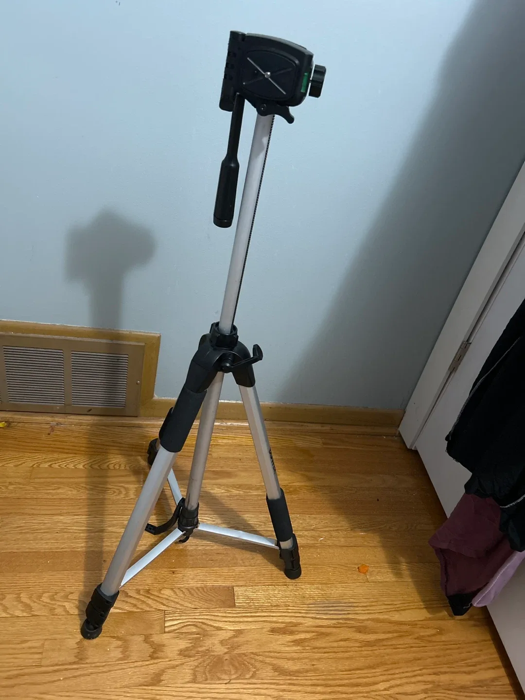 Adjustable Aluminum Tripod