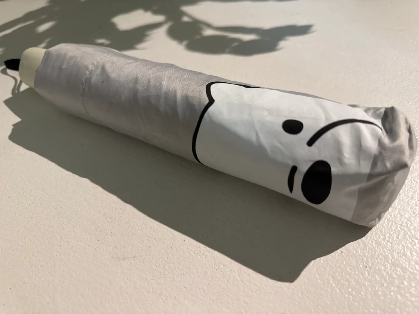 Kids Umbrella - We Bare Bears Umbrella - Ice Bear Design image indicator(2)