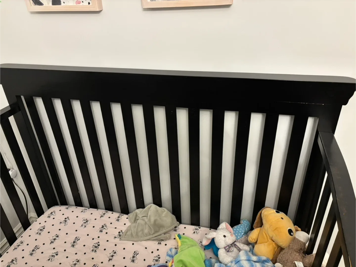 Adjustable Black Baby Crib image indicator(2)