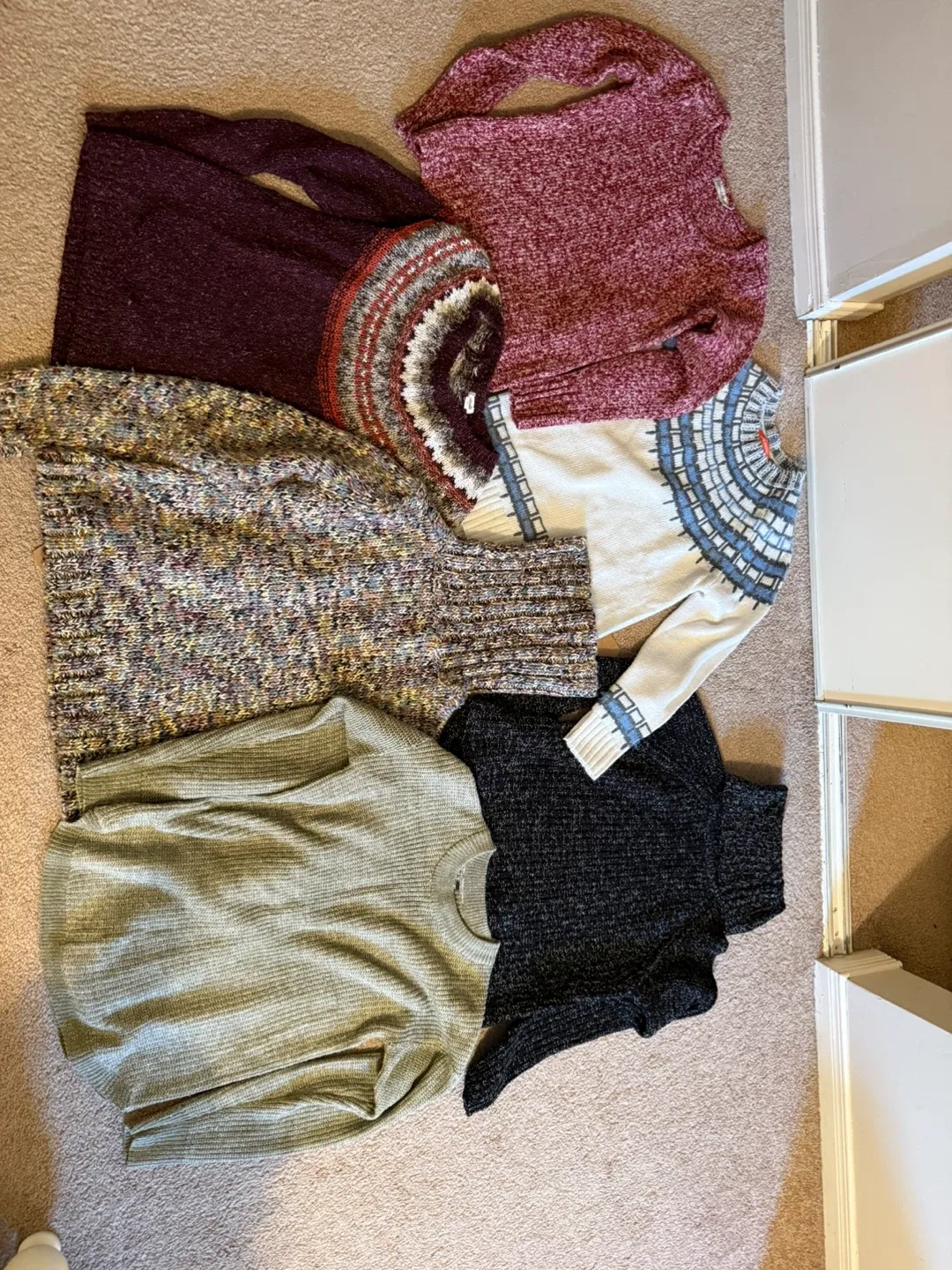 Assorted Women's Clothing Bundle image indicator(8)