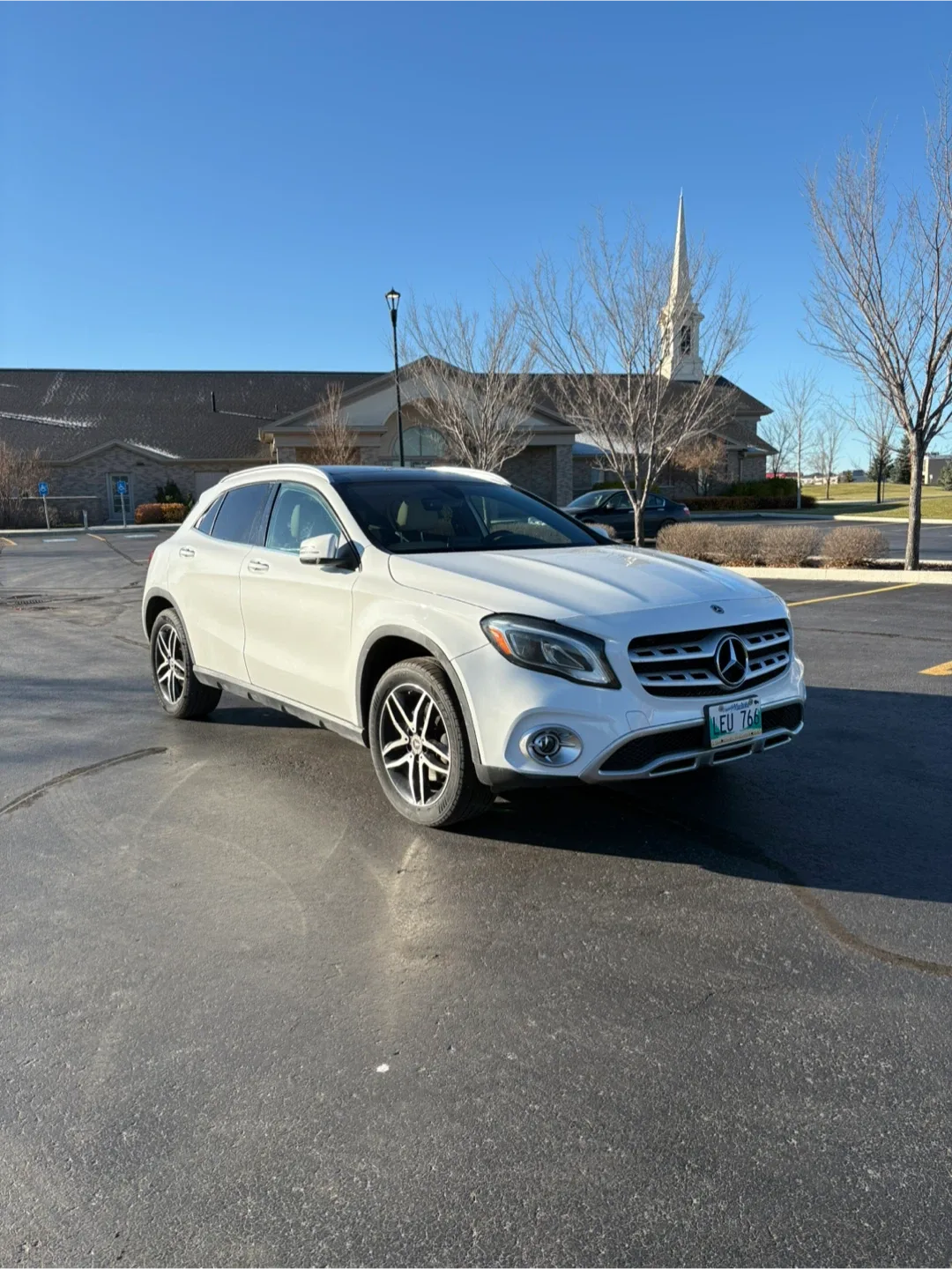 2020 Mercedes-Benz GLA-Class image indicator(2)