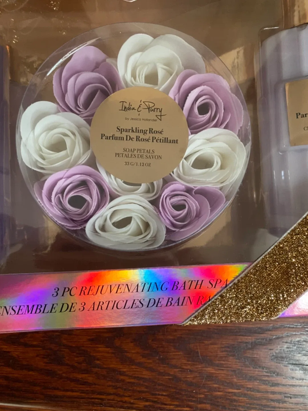 India & Purry Sparkling Rose 3-Piece Bath Spa Set image indicator(3)