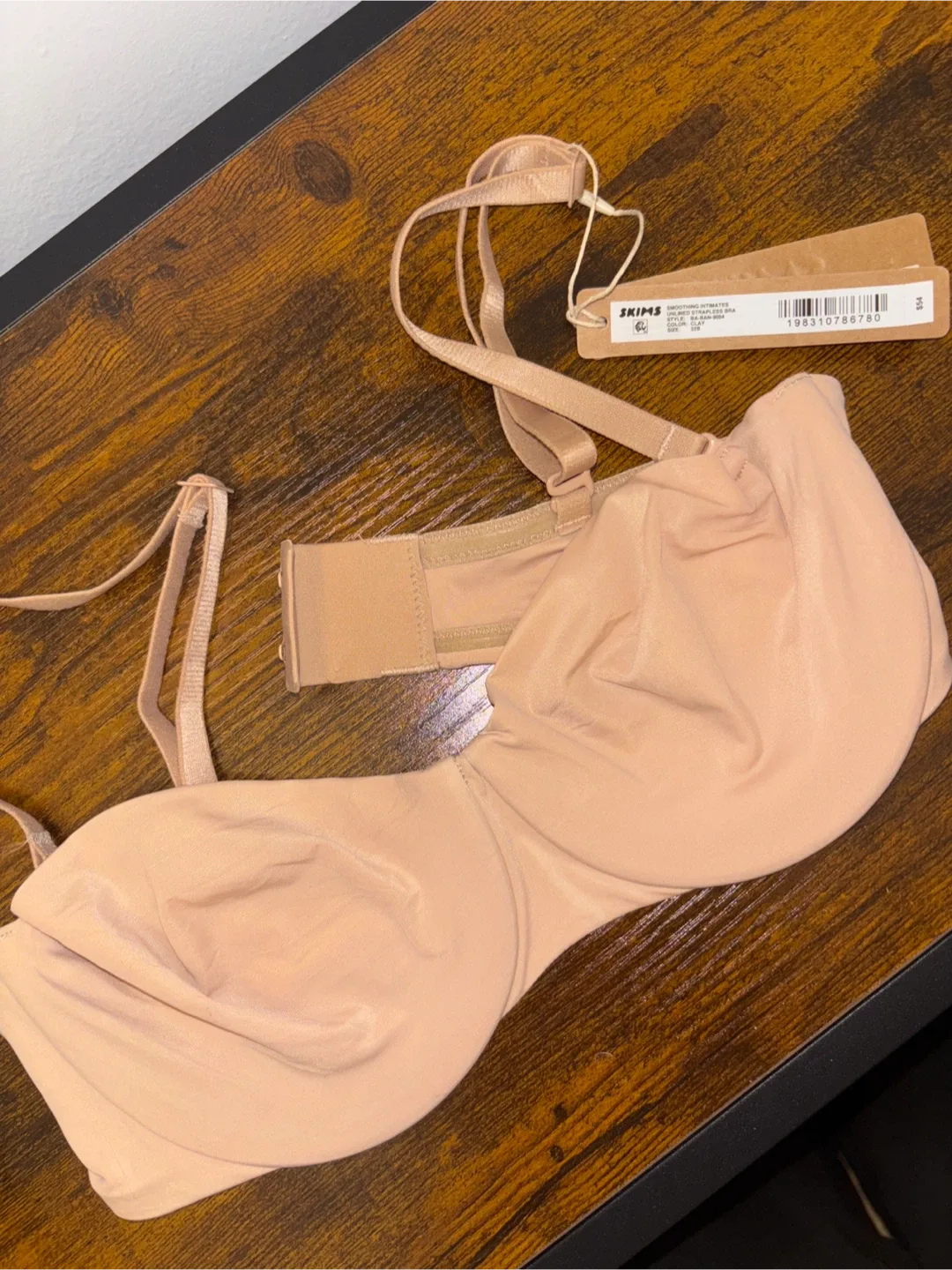 SKIMS NEW WITH TAGS Smoothing Strapless Bra - Clay, Size 32B