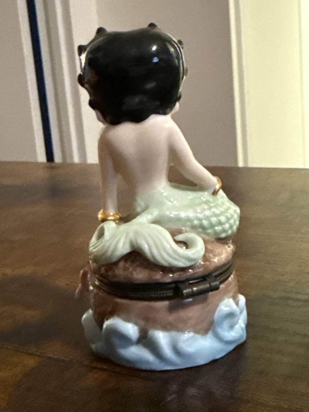 Betty Boop Mermaid Trinket Box image indicator(3)