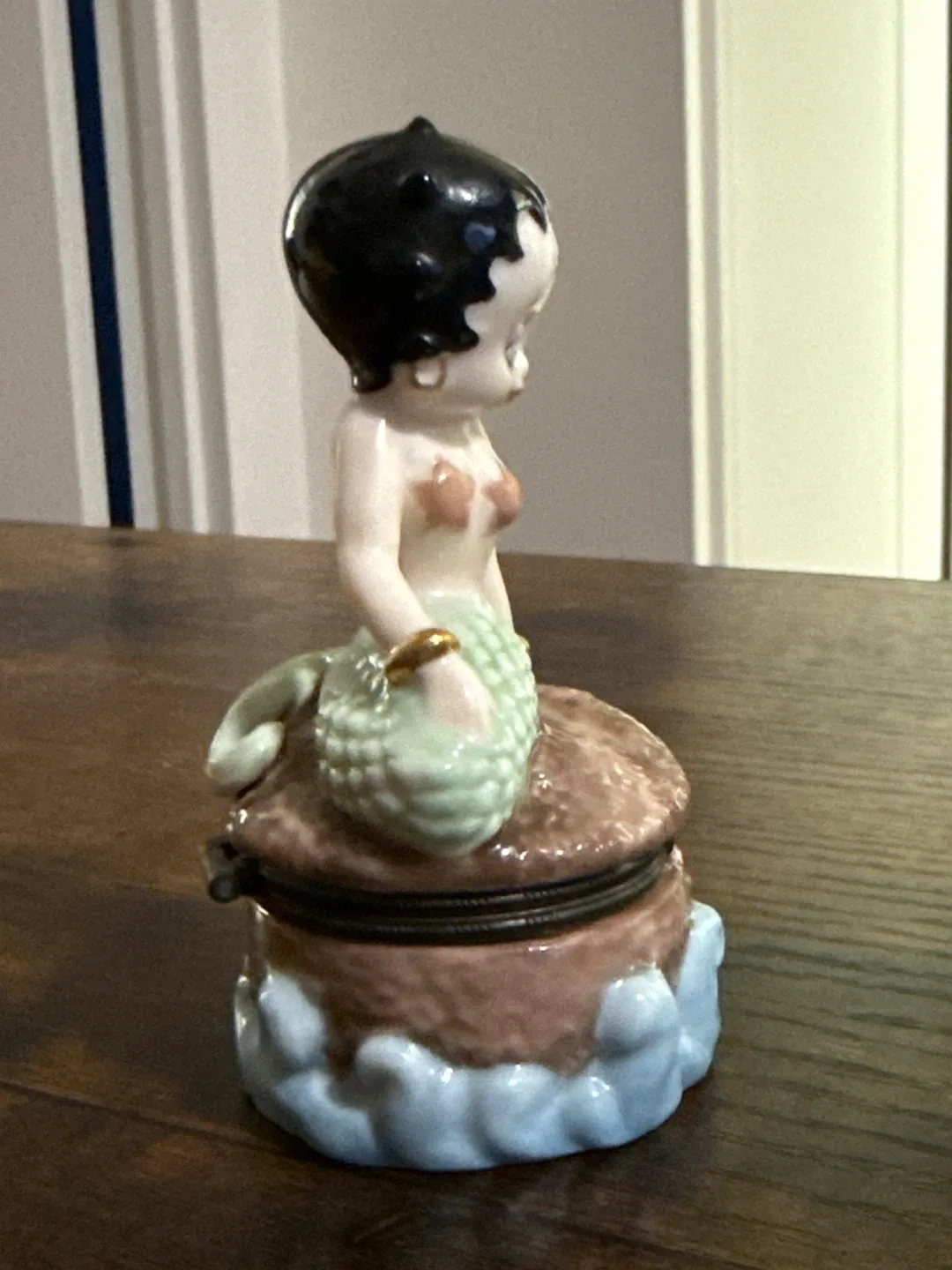 Betty Boop Mermaid Trinket Box image indicator(4)