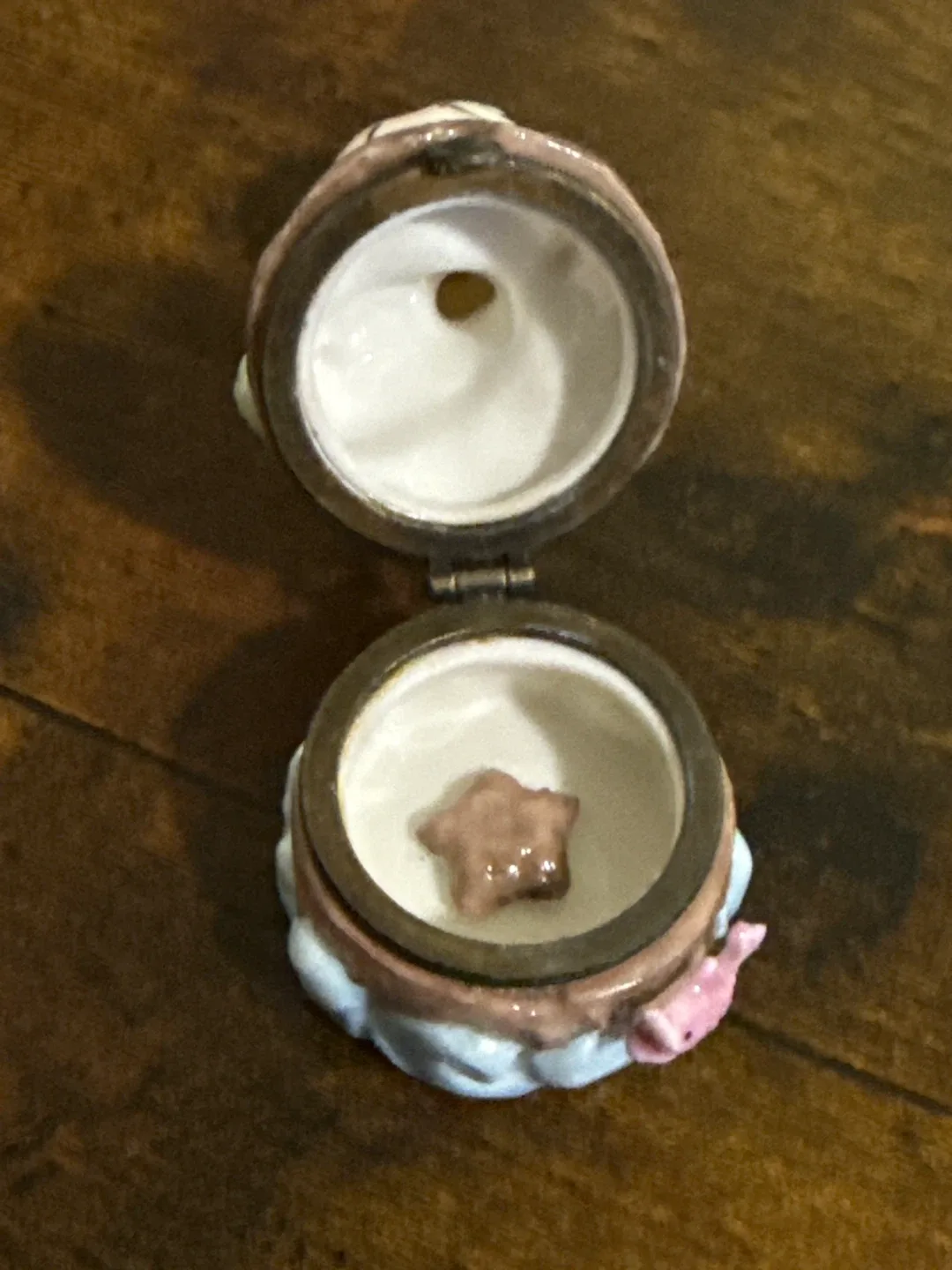 Betty Boop Mermaid Trinket Box image indicator(5)