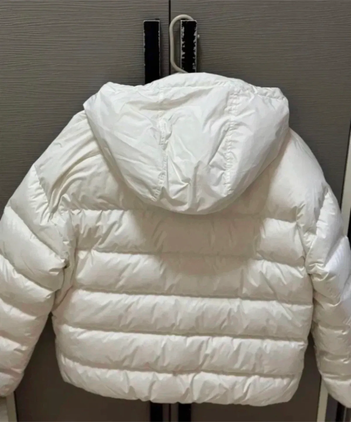 Nike White Puffer Jacket image indicator(2)