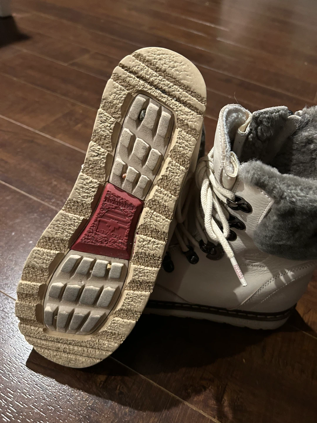 Royal Canadian Cream Winter Boots, Size 7.5 - photo 4