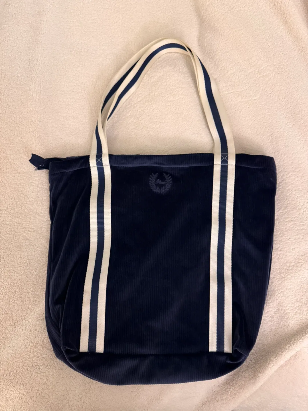 VS PINK Navy Tote Bag image indicator(2)