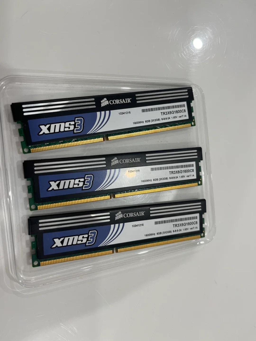 Memory disk Corsair XMS3 1600MHz 6GB (3x2GB) DDR3 RAM