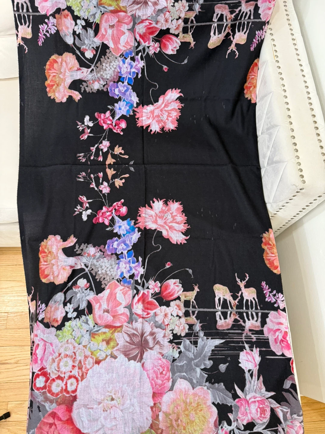 Floral Print Shawl with Pom Pom Tassels - Black - photo 4