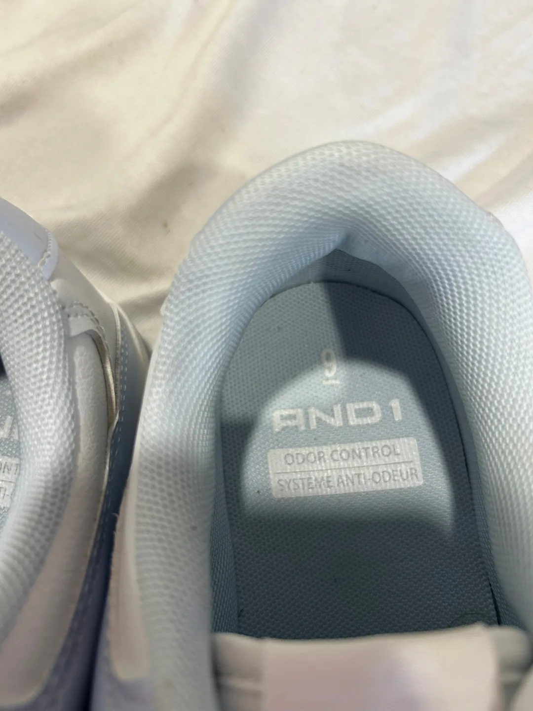 AND1 Athletic Shoes - Size 9 image indicator(4)