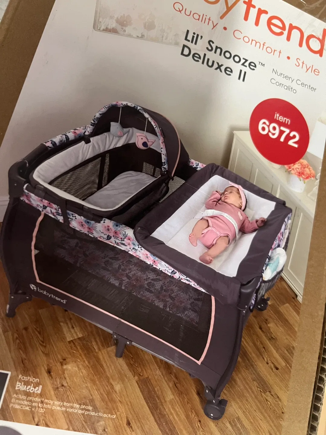 Cuna y colchón de bebé (niña)