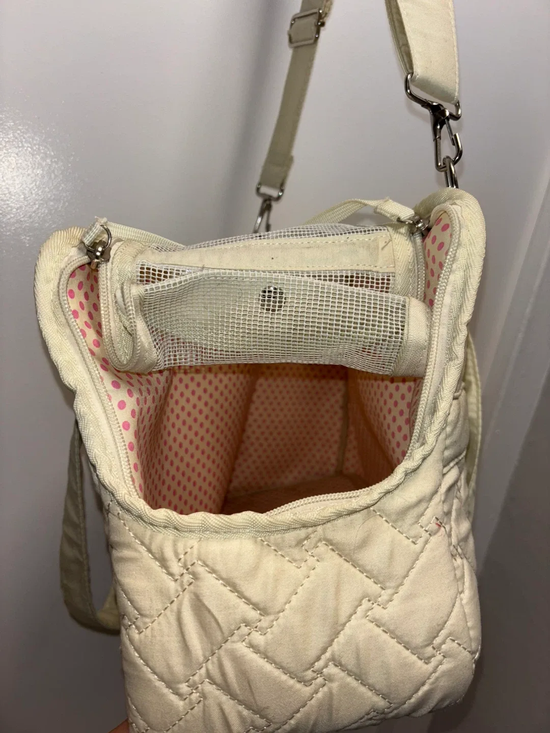 Quilted Pattern Pet Carrier Bag image indicator(3)