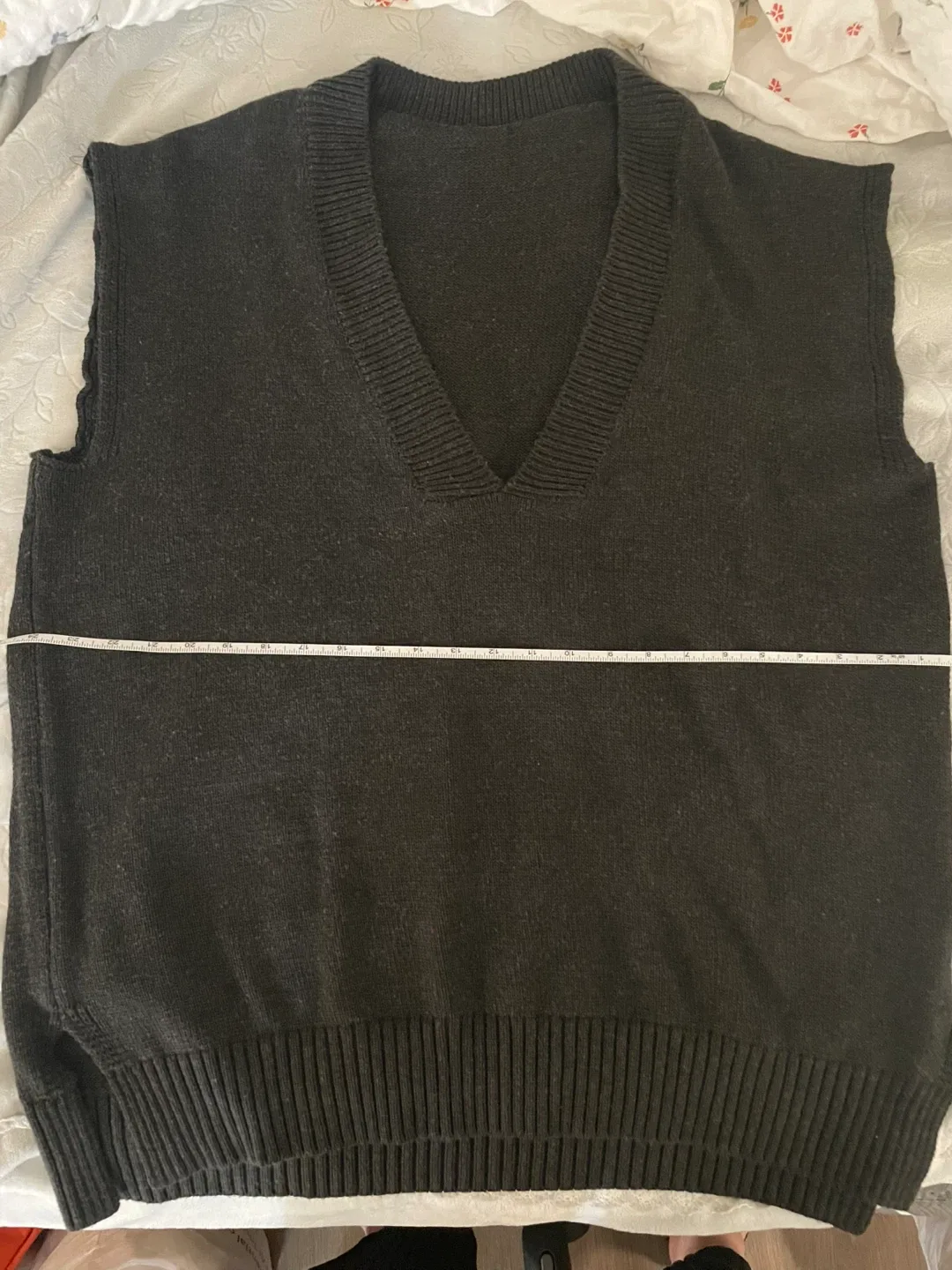 Grey Knit Vest image indicator(5)
