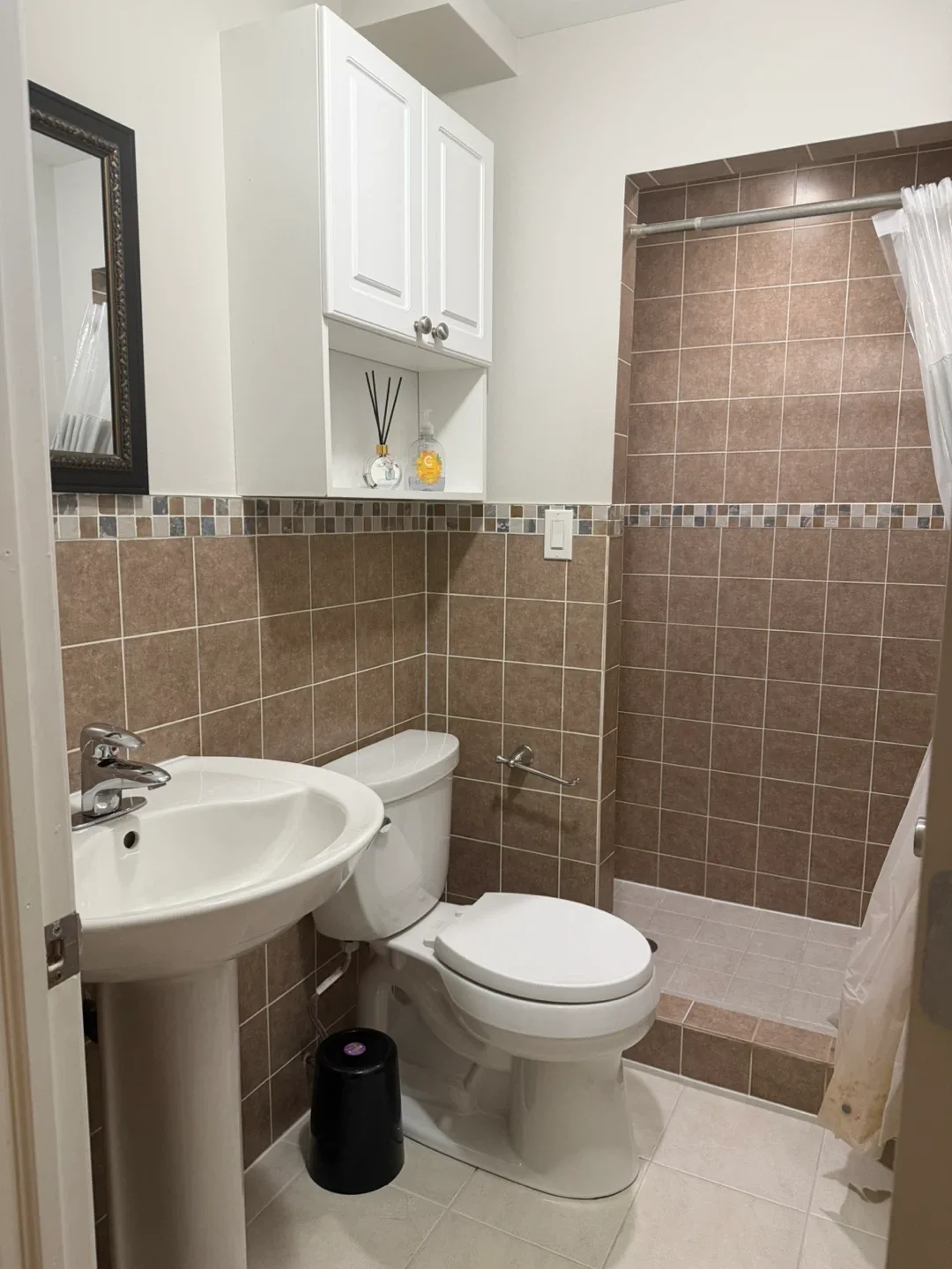 Studio basement image indicator(7)