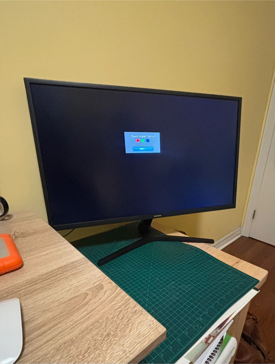 Samsung 32-inch 4K UHD Black 60 Hz Computer Monitor