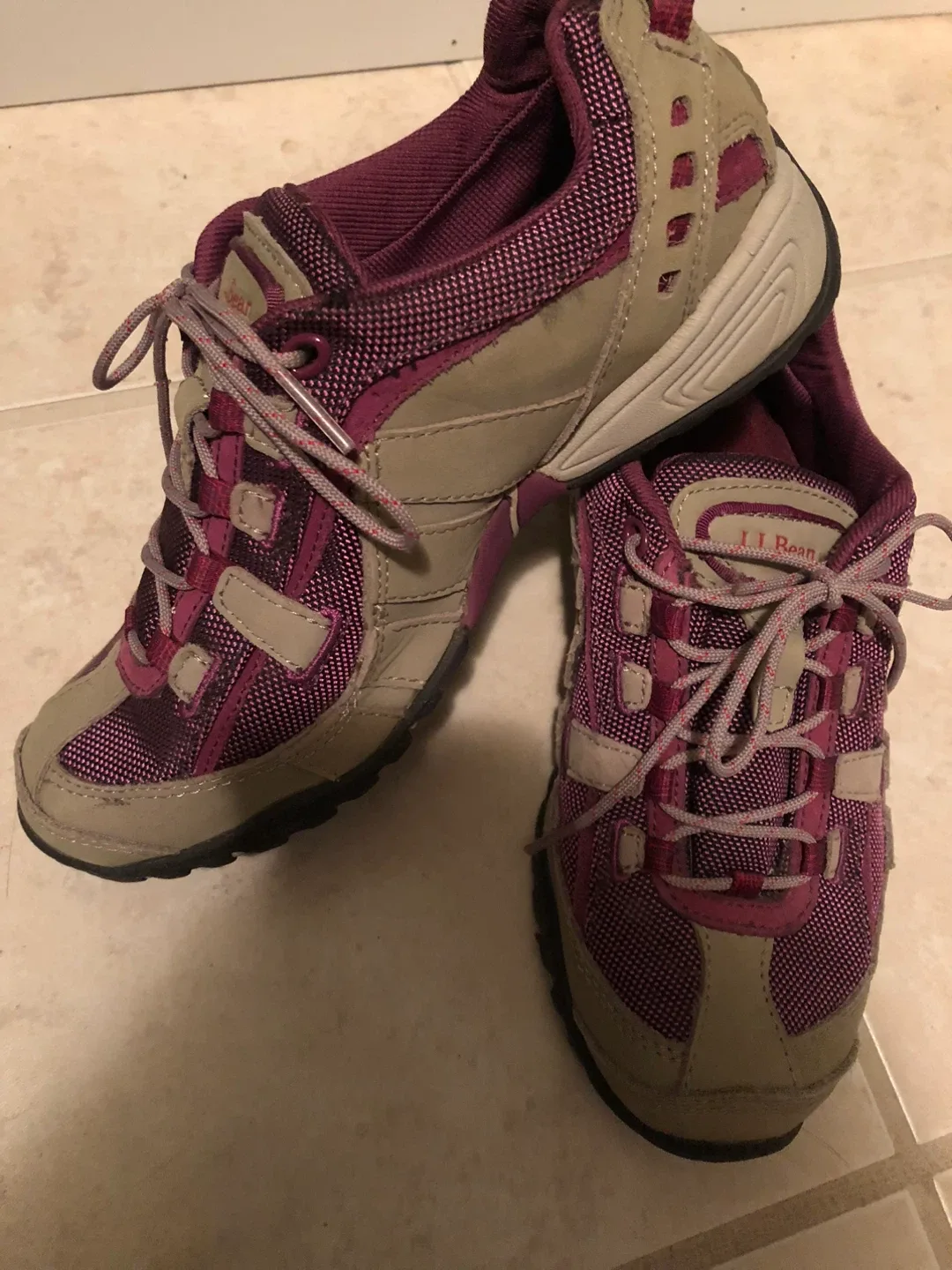 *** L.L. Bean hiking shoes size 7 in US women’s