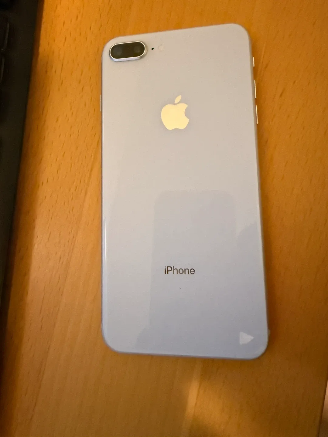 Apple iPhone 8 Plus with case - Great Condition image indicator(2)