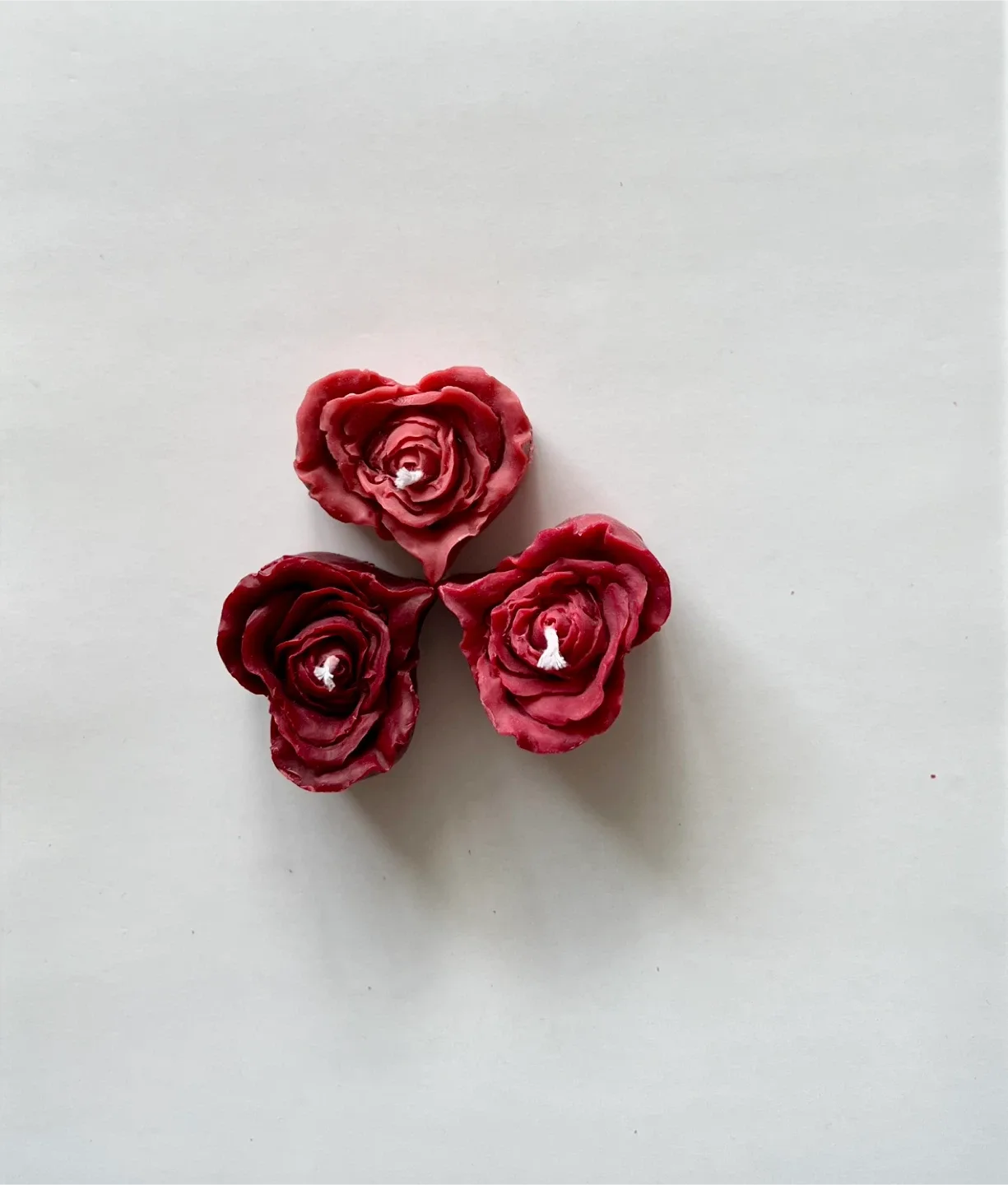 Handmade Heart & Rose Candles image indicator(3)