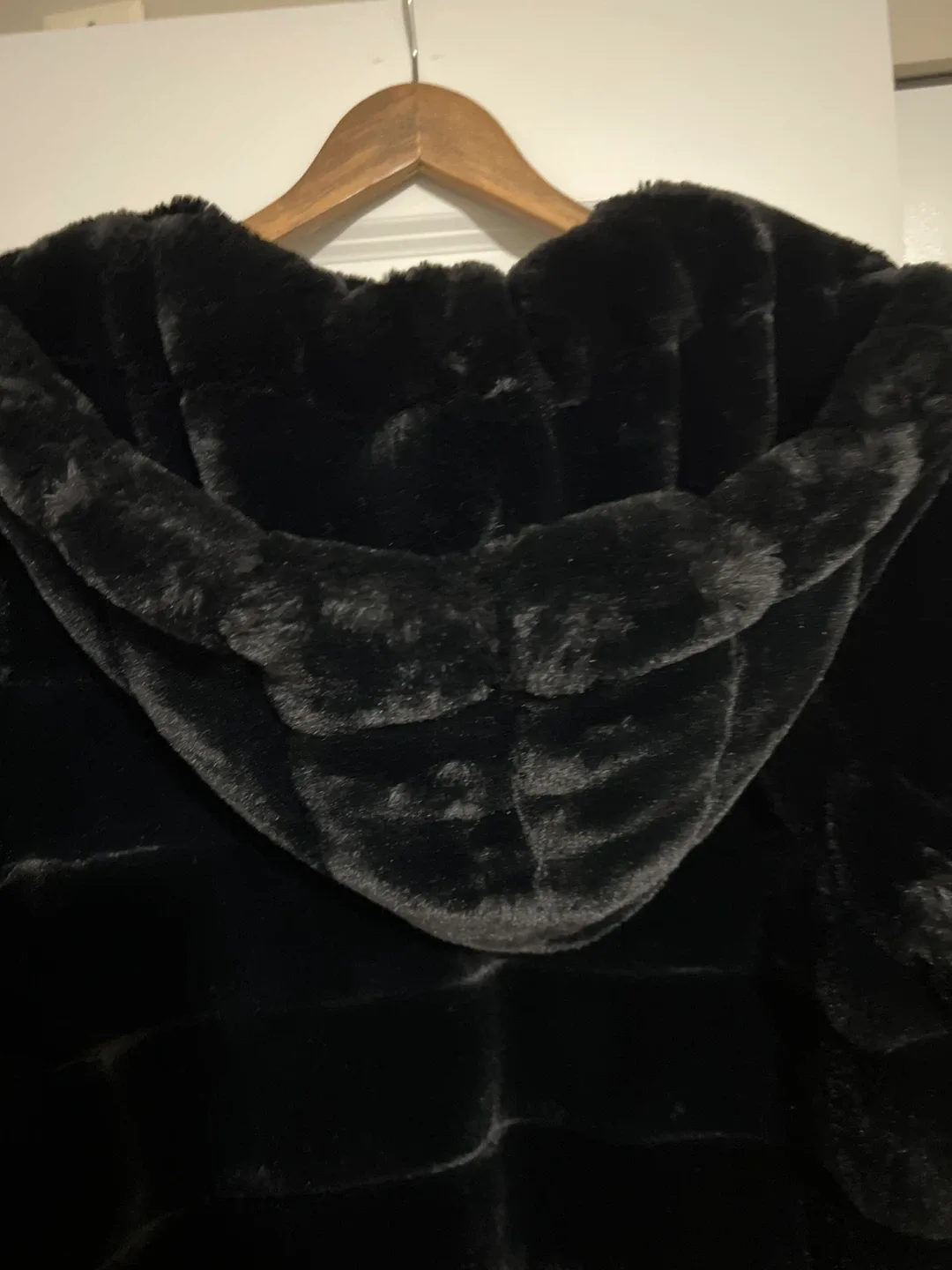 Black Faux Fur Hooded Coat image indicator(7)