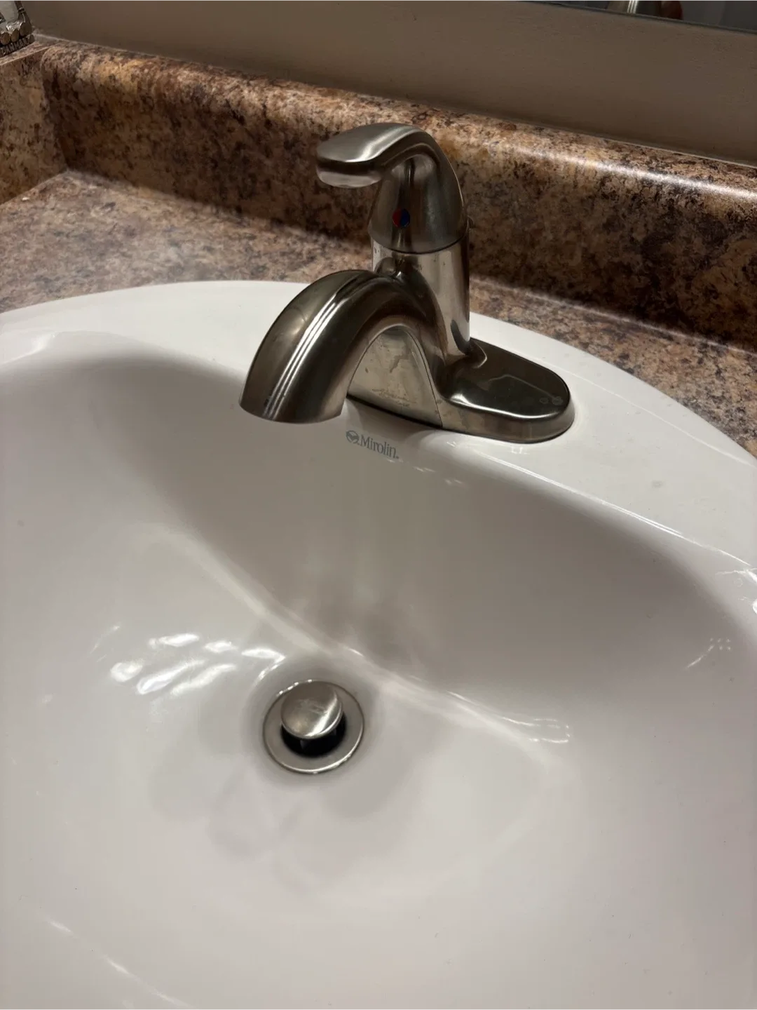 American Standard Toilet & vanity/Mirolin Sink image indicator(2)