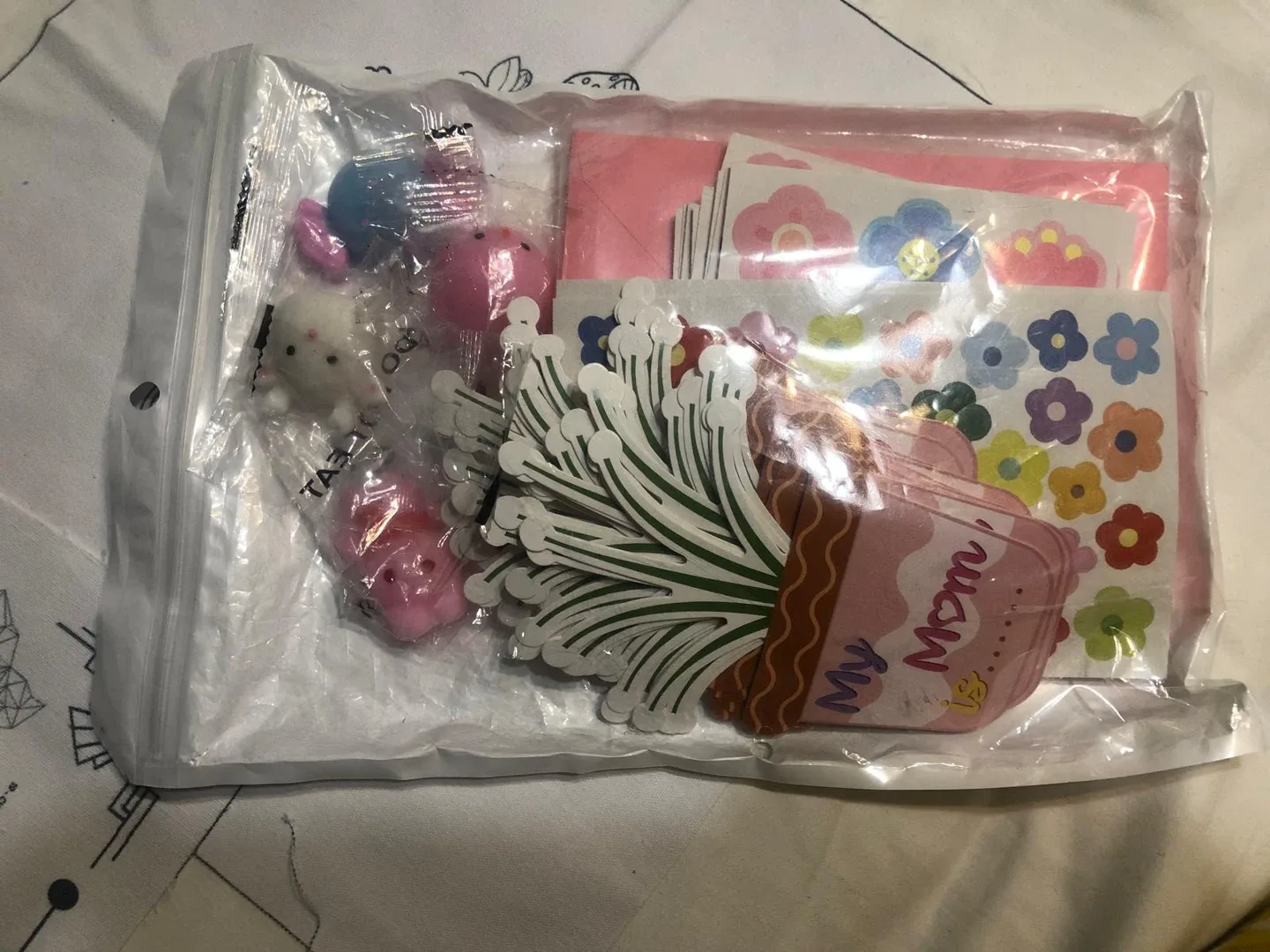 Party Decoration Set - New image indicator(7)