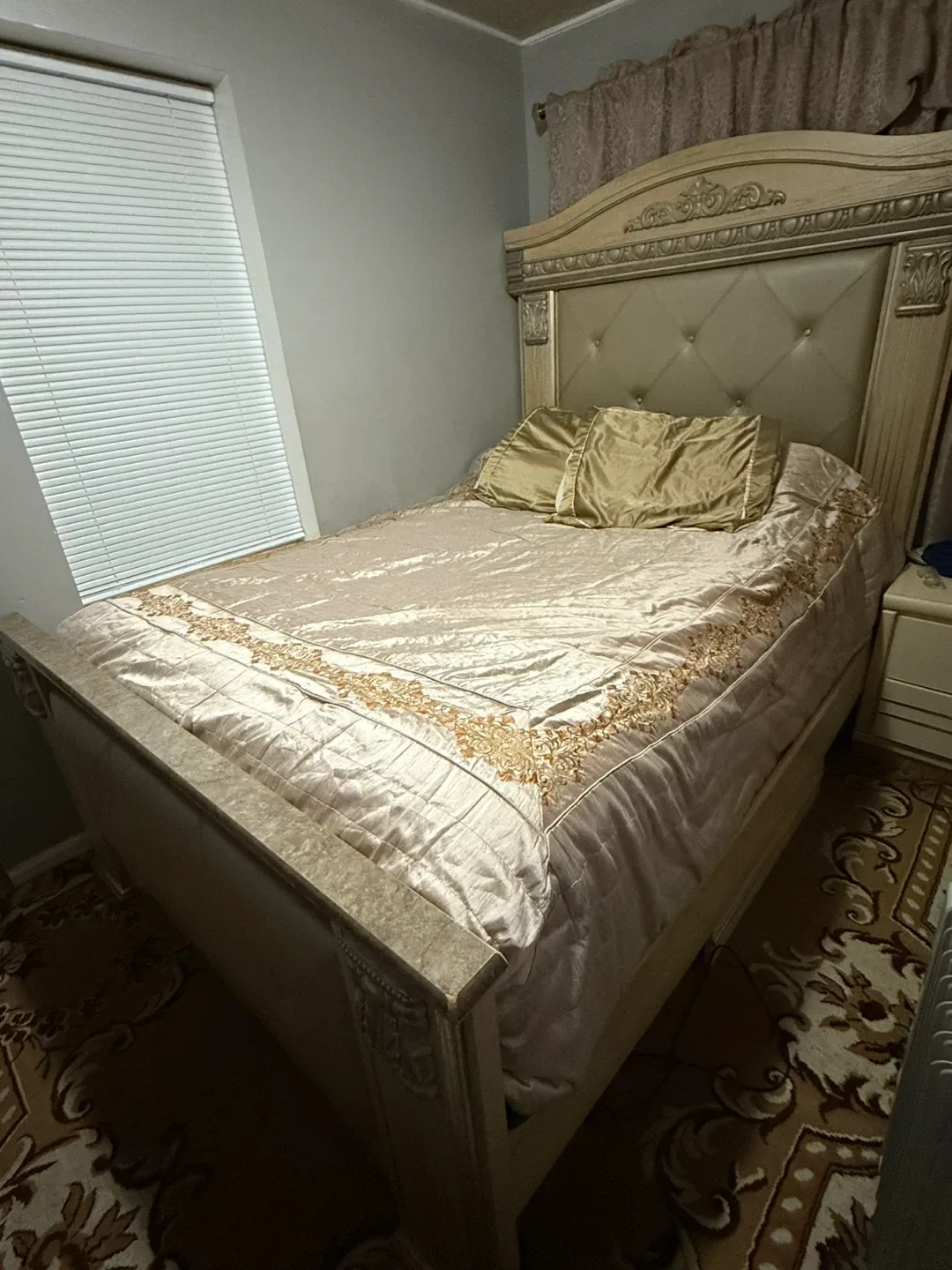 Elegant Queen Size Bed Frame with night stand and table lamp