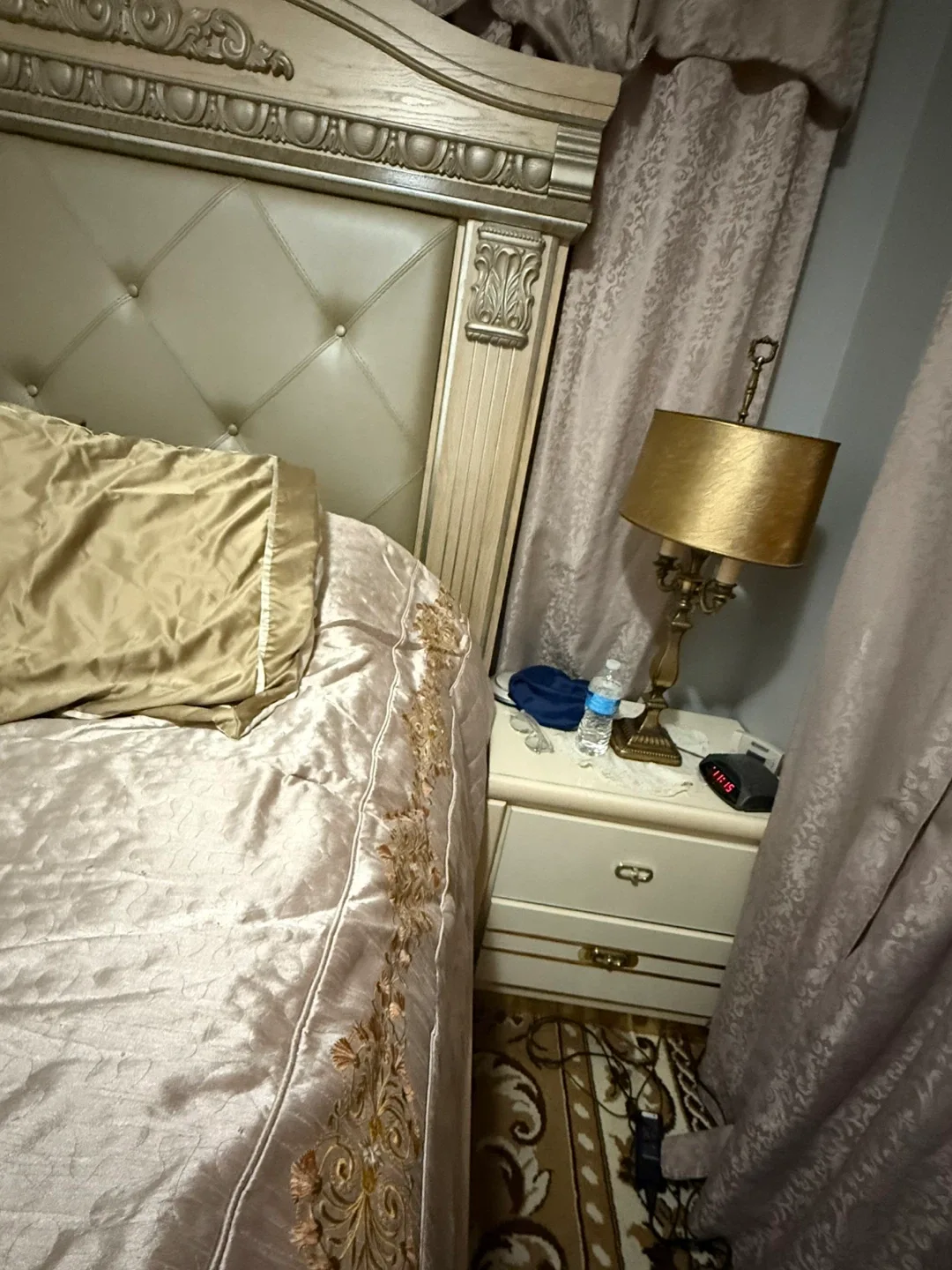 Elegant Queen Size Bed Frame with night stand and table lamp image indicator(7)