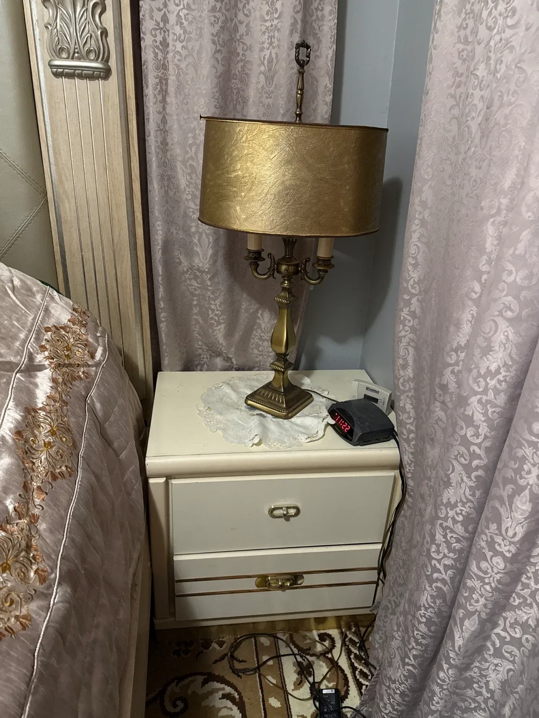 Elegant Queen Size Bed Frame with night stand and table lamp image indicator(10)