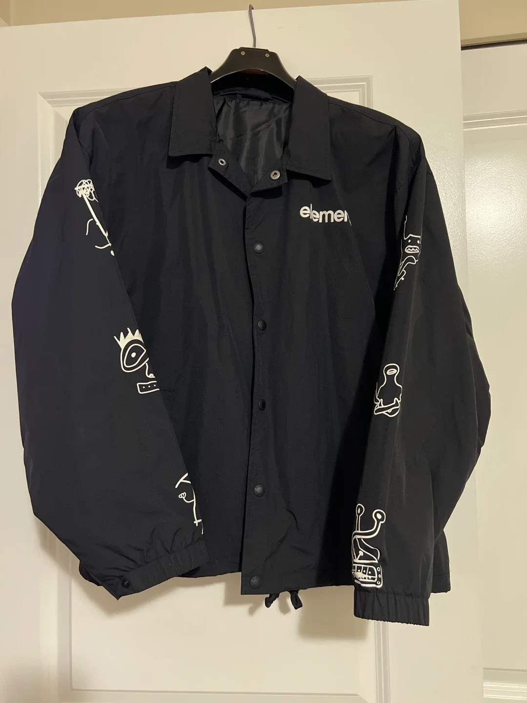 Unisex Element Black Jacket with Sleeve Graphics image indicator(2)