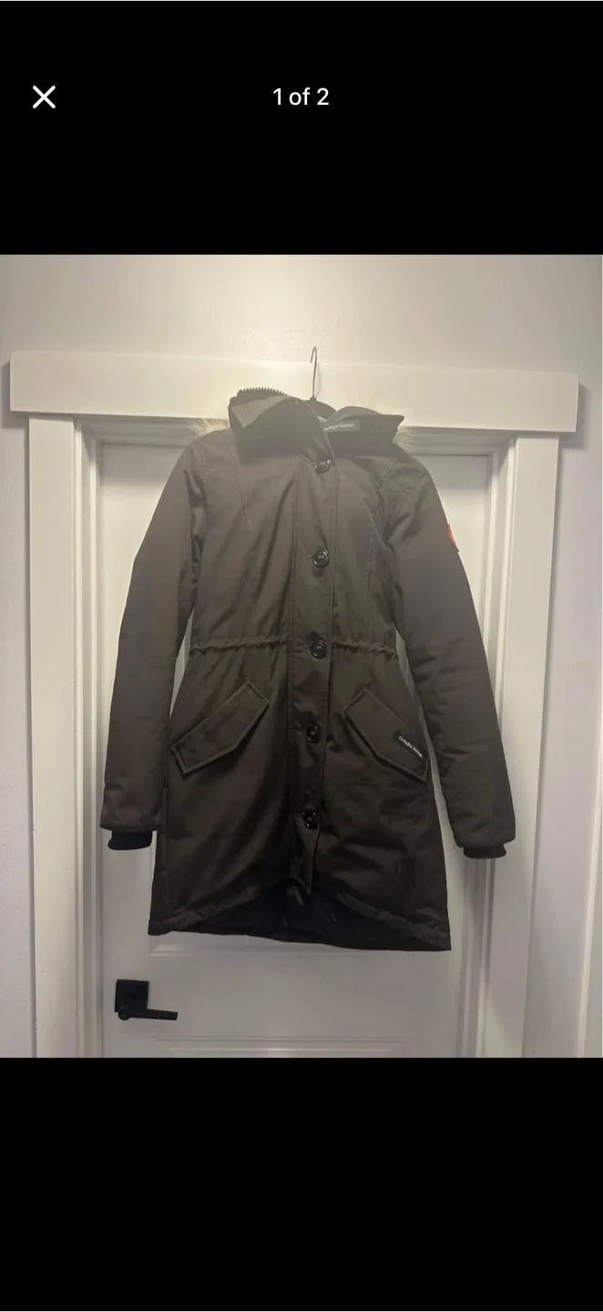 Canada Goose Parka - Size S - Charred Colour