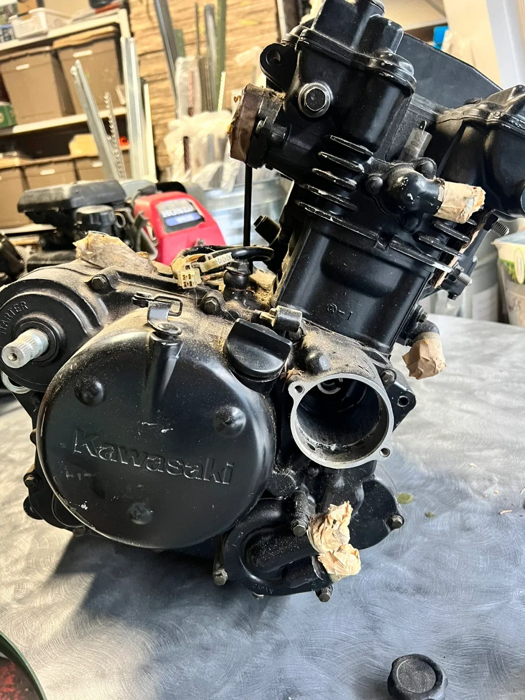 Kawasaki DOHC 4-Valve Engine
