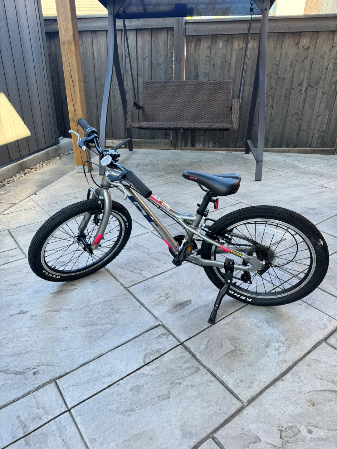 GT Lil Pump Girls Bike - 20 inch wheels