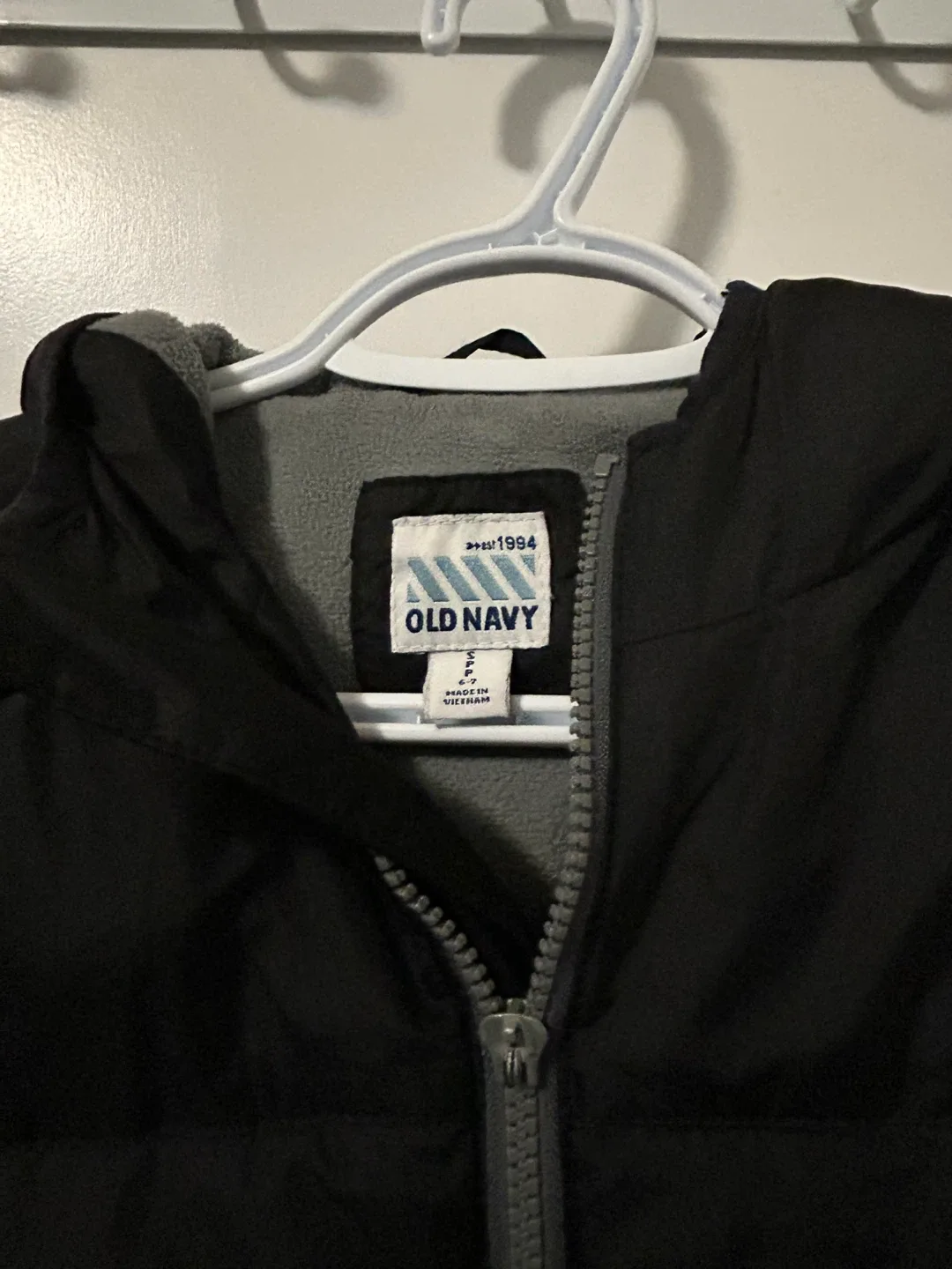 Old Navy Black Puffer Jacket - Size S image indicator(2)