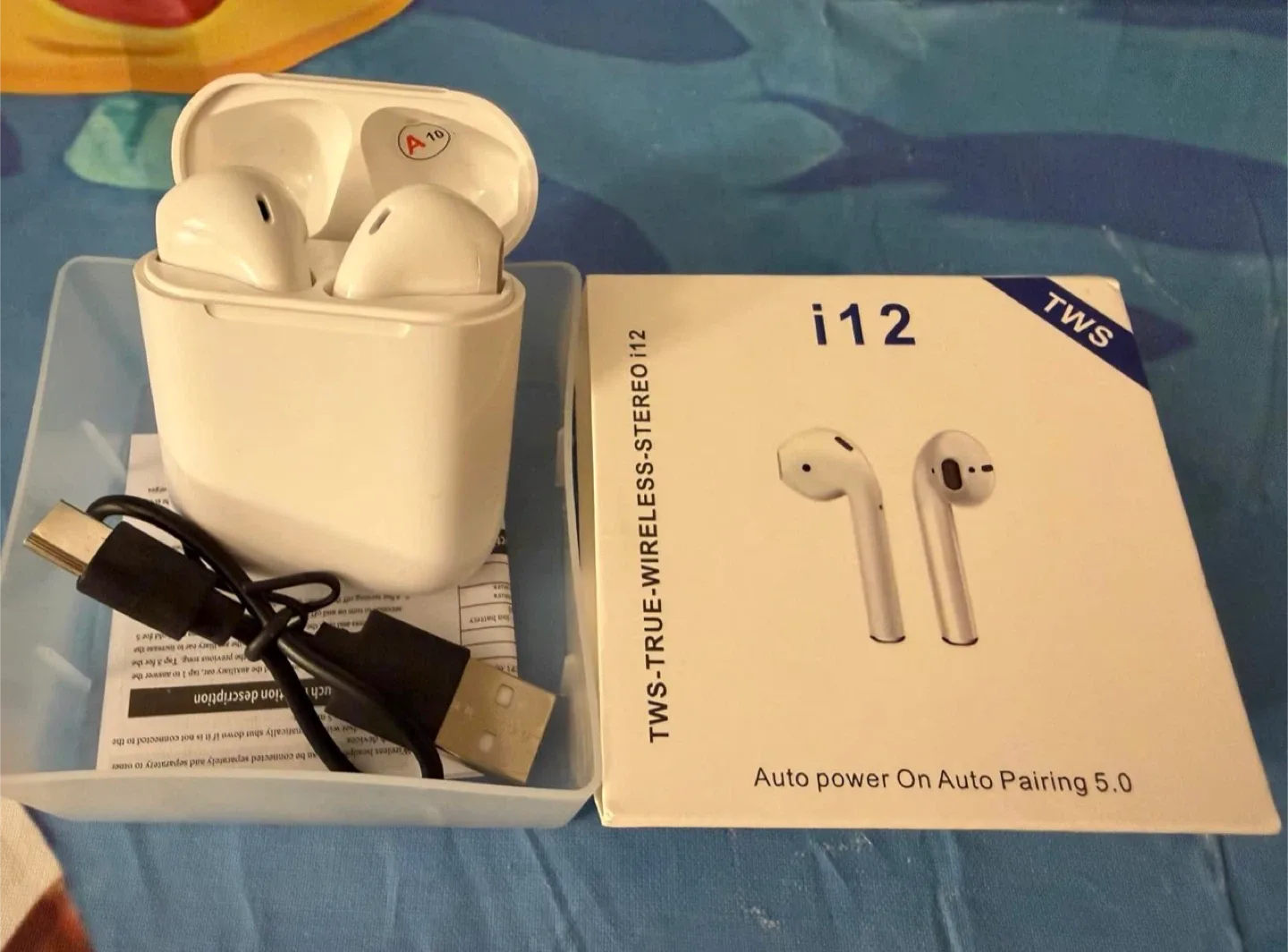 i12 TWS Wireless Stereo Earbuds - White