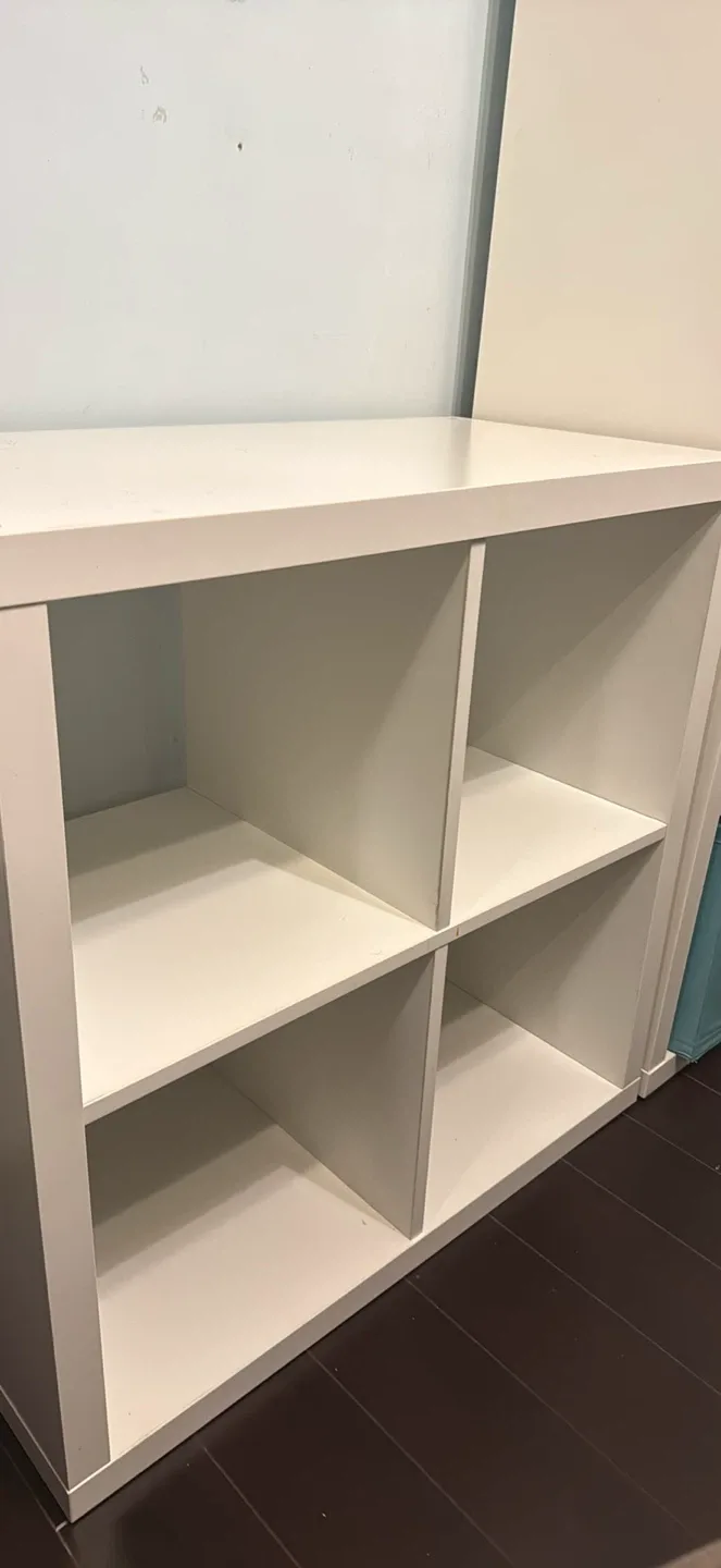 IKEA Kallax Shelf Unit - White image indicator(3)