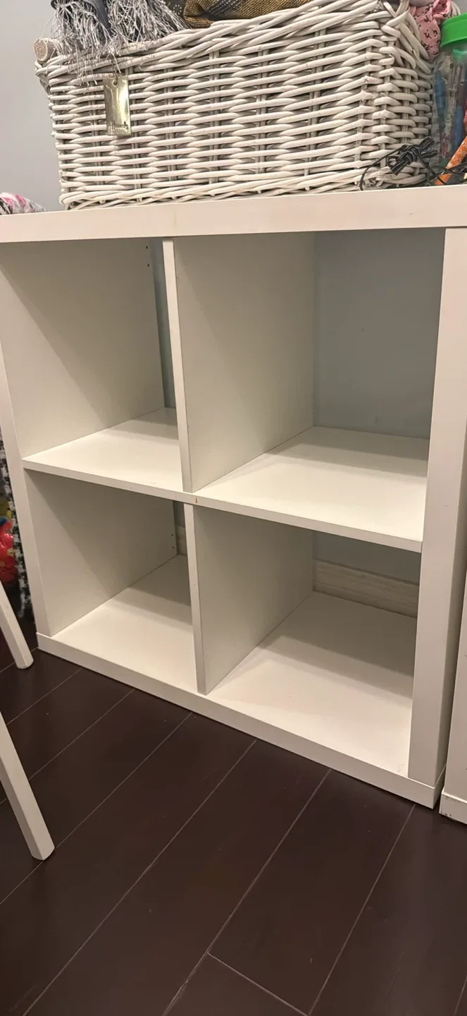 IKEA Kallax Shelf Unit - White image indicator(6)