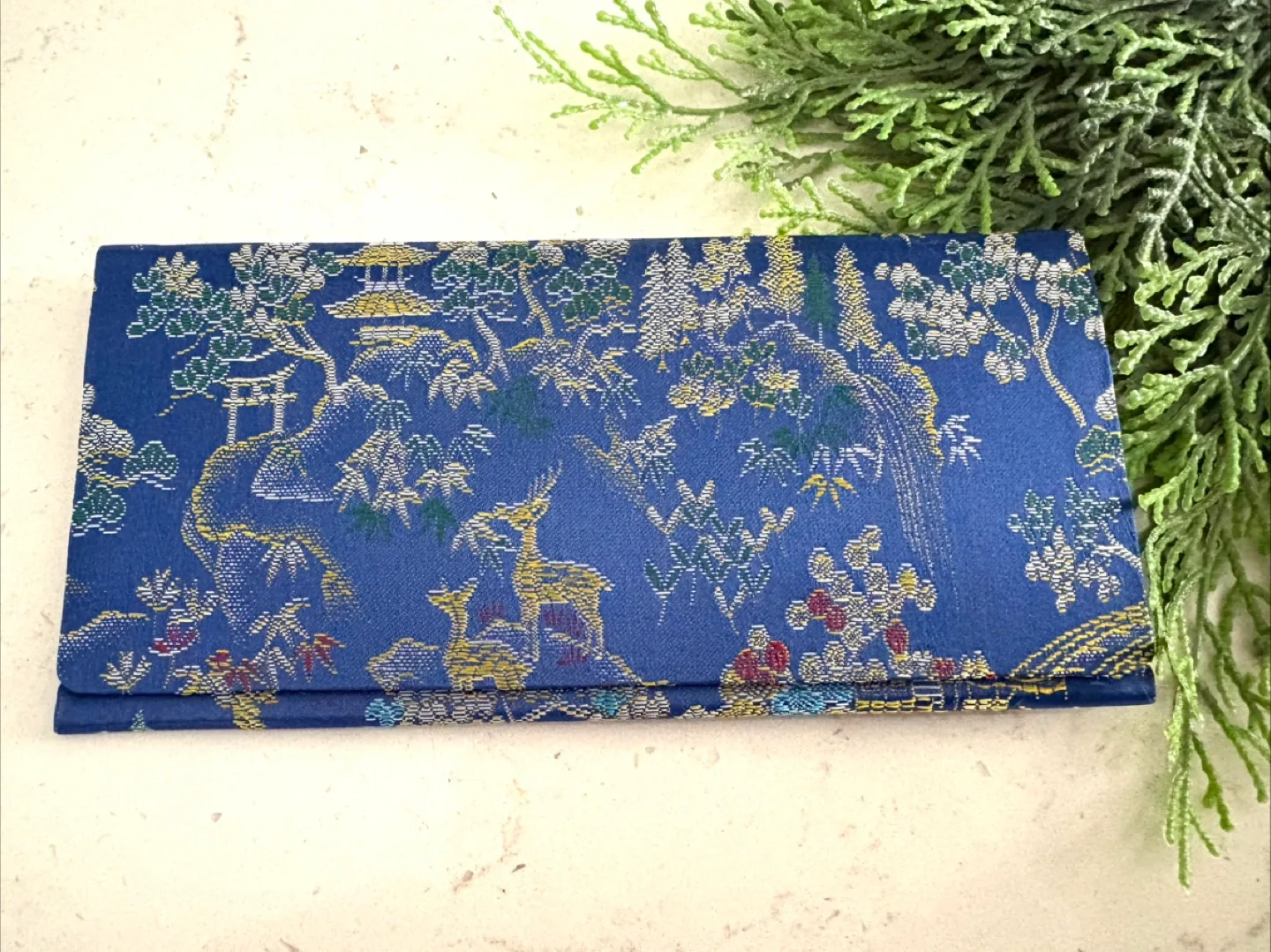 Nishijin-ori Silk Clutch Wallet - New image indicator(2)