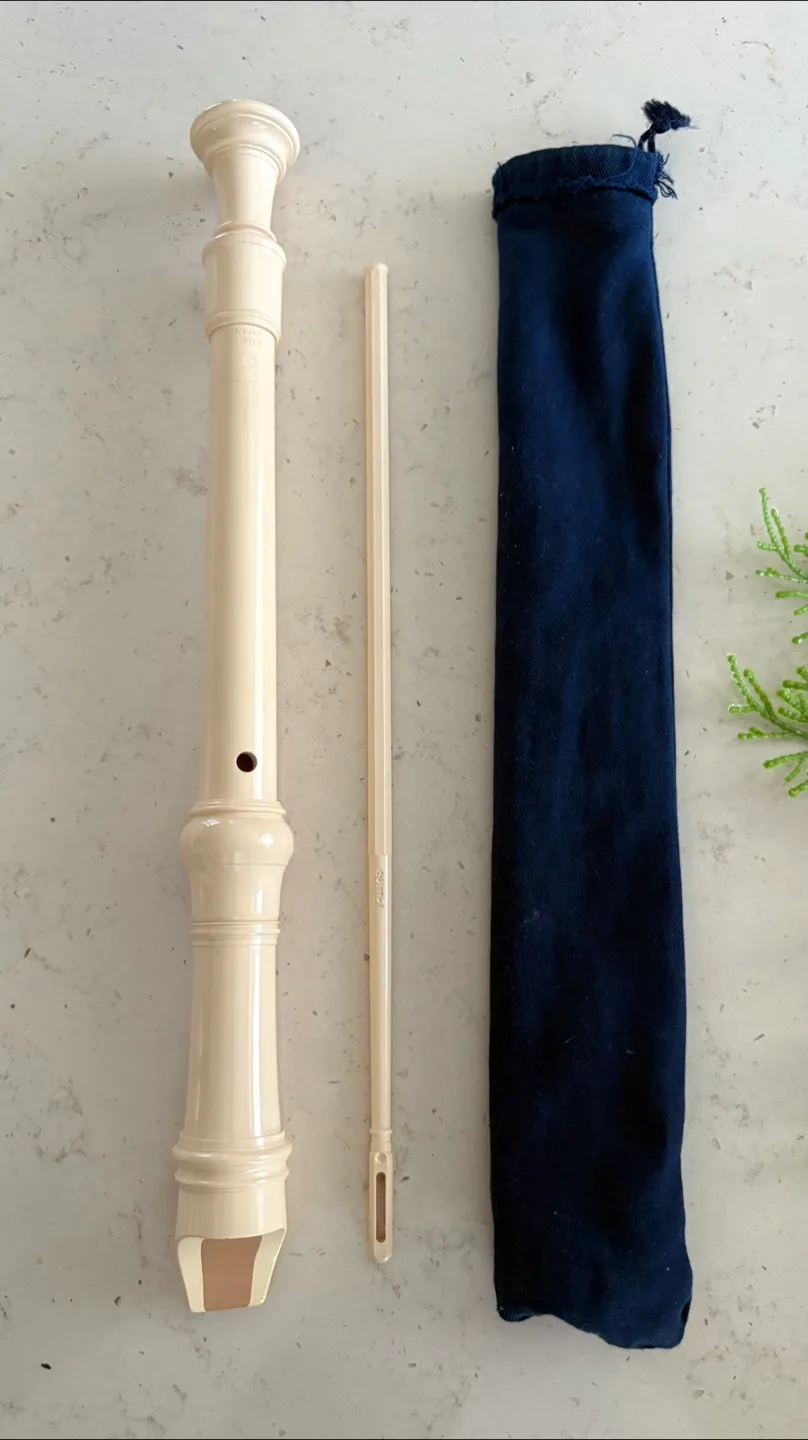 Yamaha Recorder with Cleaning Rod & Case