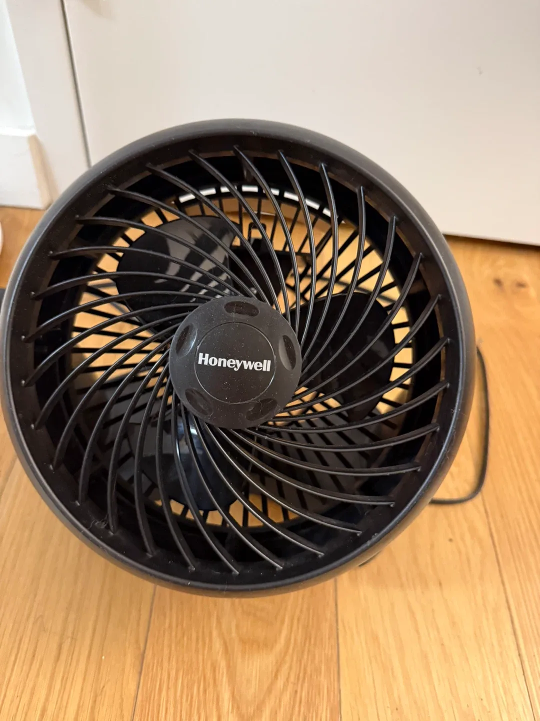 Honeywell Table Fan - Black